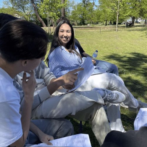Cours en plein air - Altéa Business & Digtial School - Bordeaux